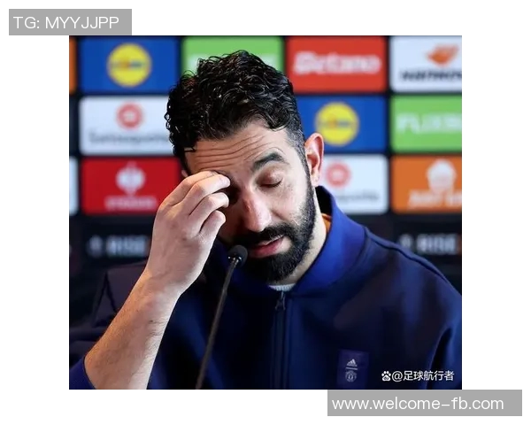 曼联旧将感叹姆伯莫阿玛德离队后右路防线崩溃局面 曼联旧将感叹姆伯莫阿玛德离队后右路防线崩溃局面