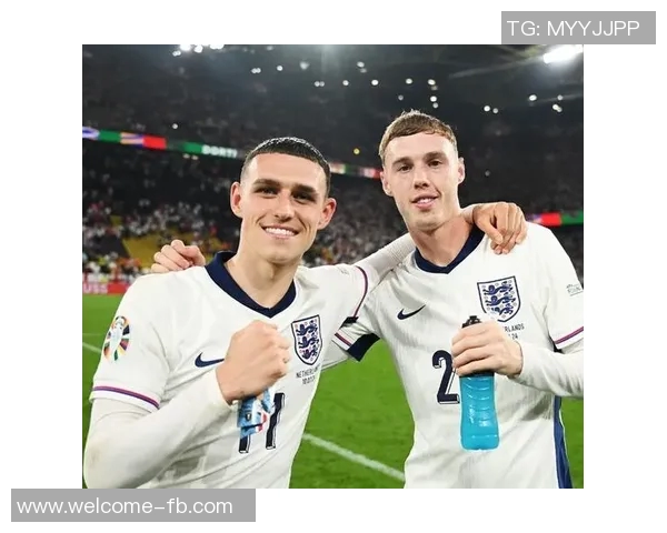 英格兰提前晋级名单公布贝林福登回归拉师傅入选阿诺德遗憾缺席